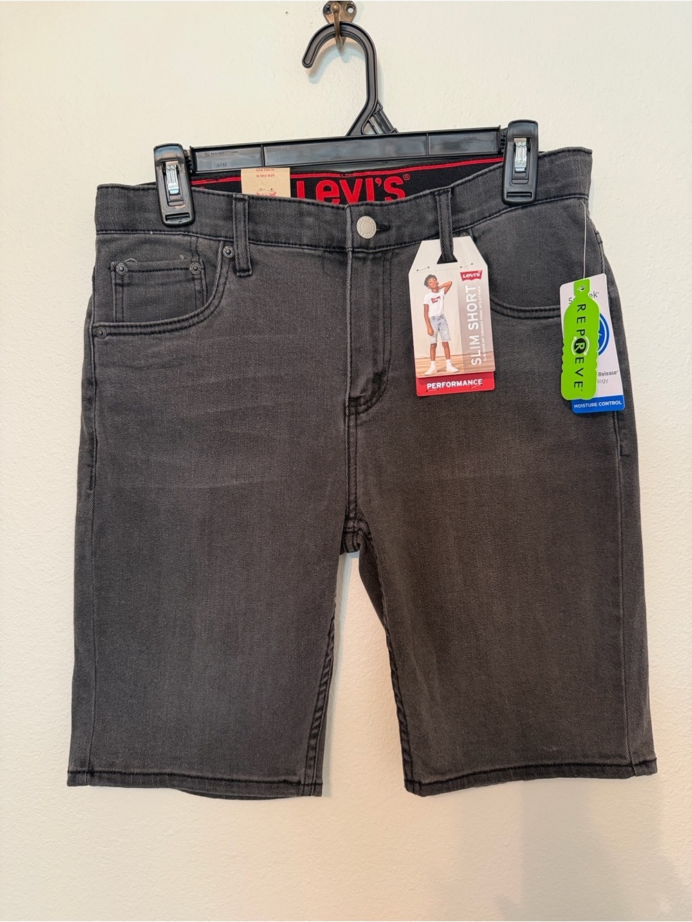 Boys Levi’s Performance Slim Short - 18 Reg 29W